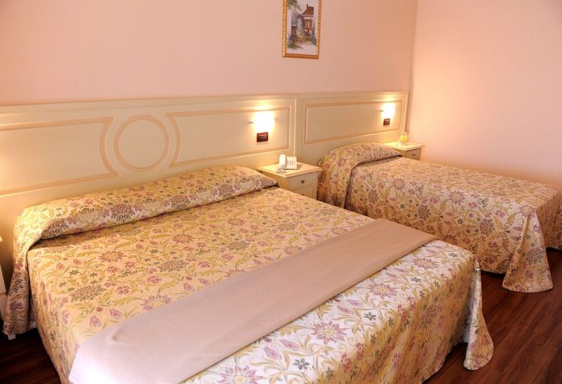 اتاق استاندارد سه نفره, Plazza