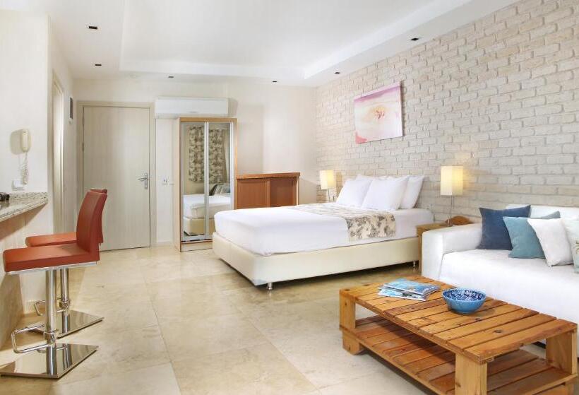 Полулюкс Вид на Море, Saylam Suites