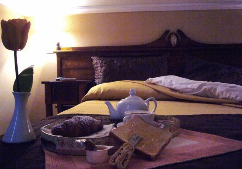 اتاق استاندارد, La Collegiata Guest House