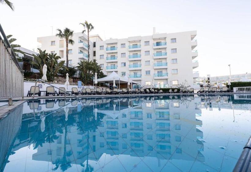 Апартаменты Семейные 1 Спальня, Vrissaki Hotel Apartments