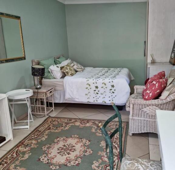 اتاق لوکس, Victorian Villa Westdene Benoni