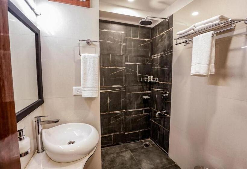 산 전망 스위트, Regenta Resort Madhuganga Ukhimath