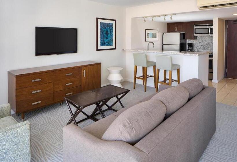 سوئیت جونیور دلوکس با چشم‌انداز, Ilikai Hotel & Luxury Suites