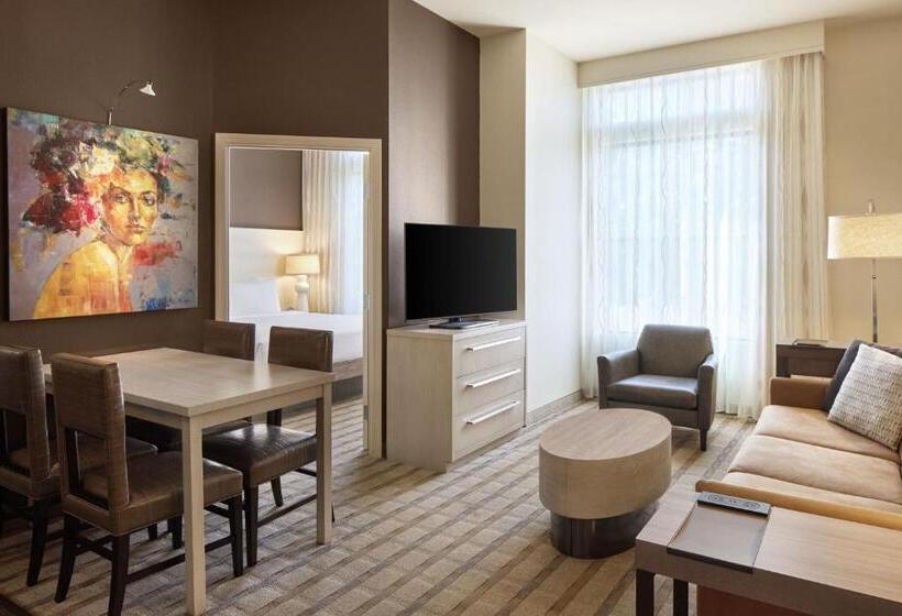 스위트 킹사이즈 침대, Andell Inn
