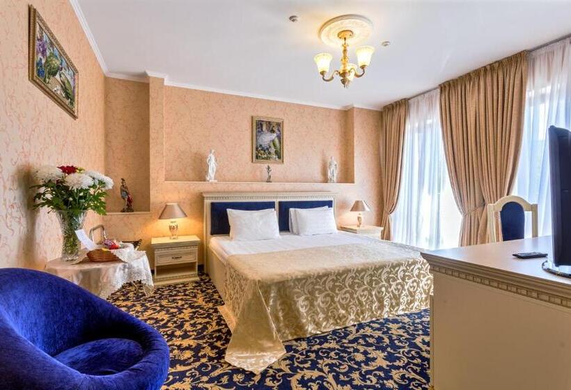 اتاق لوکس با بالکن, Boutique Hotel California