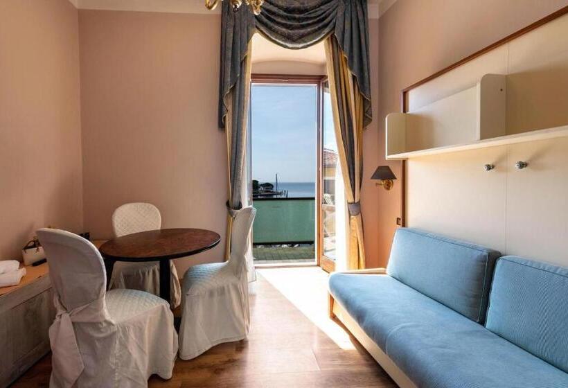 سوییت جونیور با چشم‌انداز دریاچه, Garda Sol Spa Hotel & Appartamenti