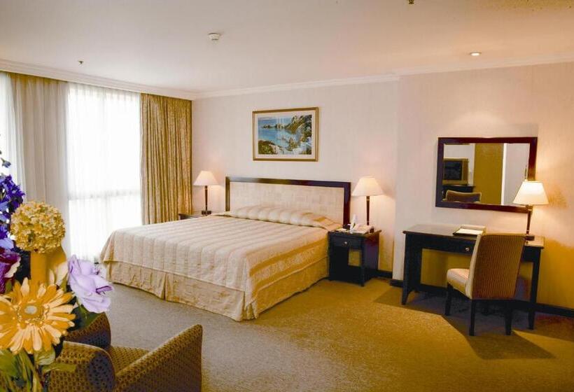 디럭스 스위트, Herald Suites Solana