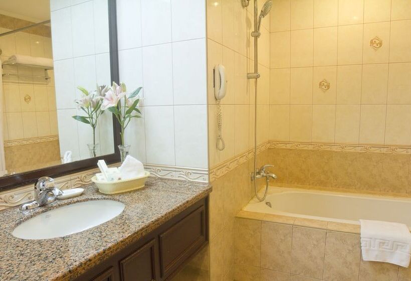주니어 스위트, Herald Suites Solana