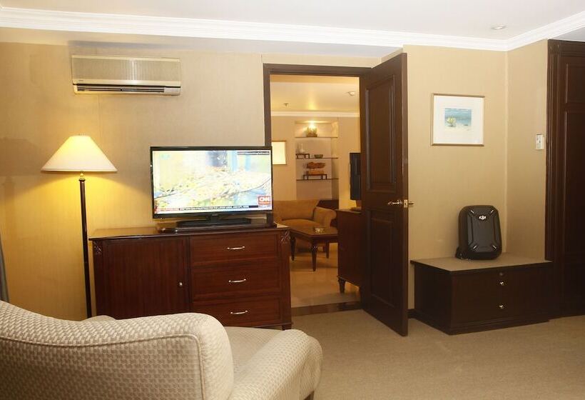 주니어 스위트, Herald Suites Solana