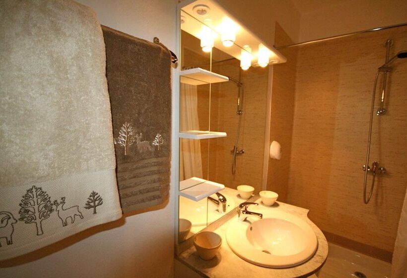 Номер Стандарт, Hôtel Le Christiania