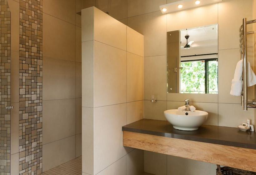 اتاق استاندارد, Le Repaire   Boutique Hotel & Restaurant
