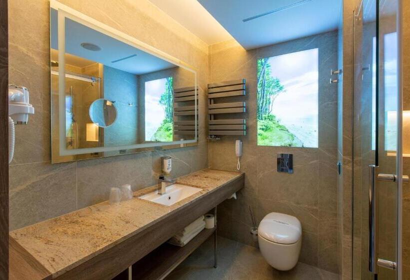 اتاق سوپریور, Wellness Medical Spa Unitral