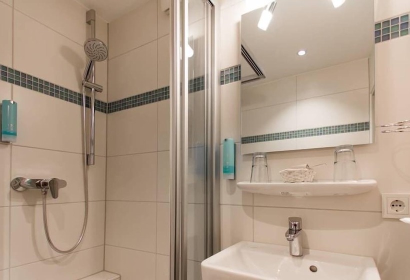 غرفة قياسية فردية, Insel Hotel Lindau