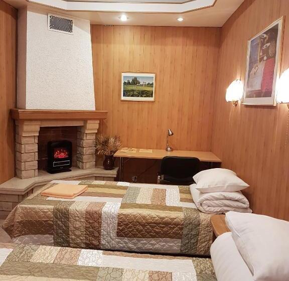 اتاق اکونومی با حمام مشترک, Sky High Hotel Airport 200 Meters From The Terminal