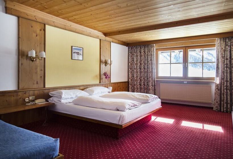 Номер Стандарт Трехместный, Sporthotel Kurzras
