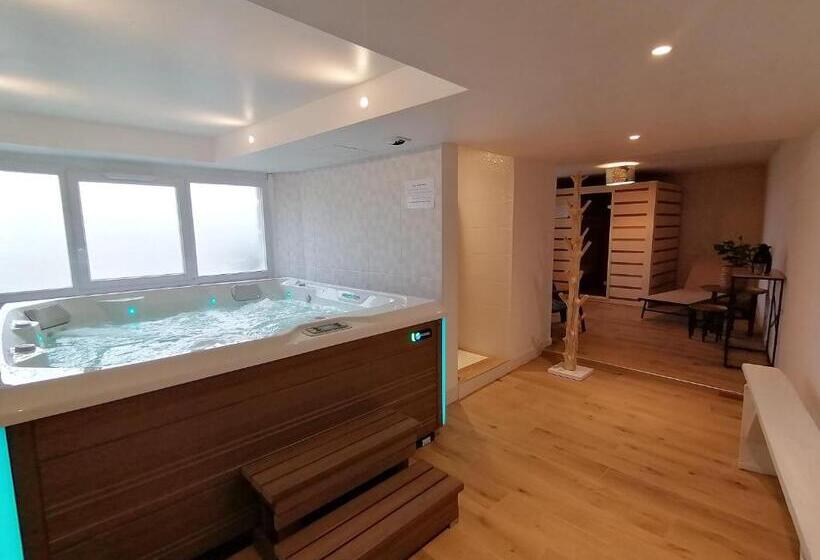 Номер Deluxe Вид на Море, La Bulle D Etel, Chambres & Spa