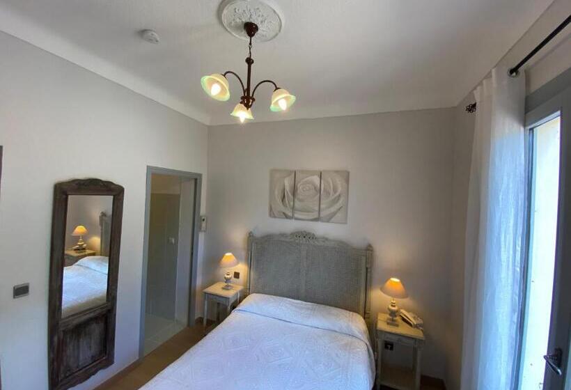 싱글 기본룸, Hôtel Le Colombier