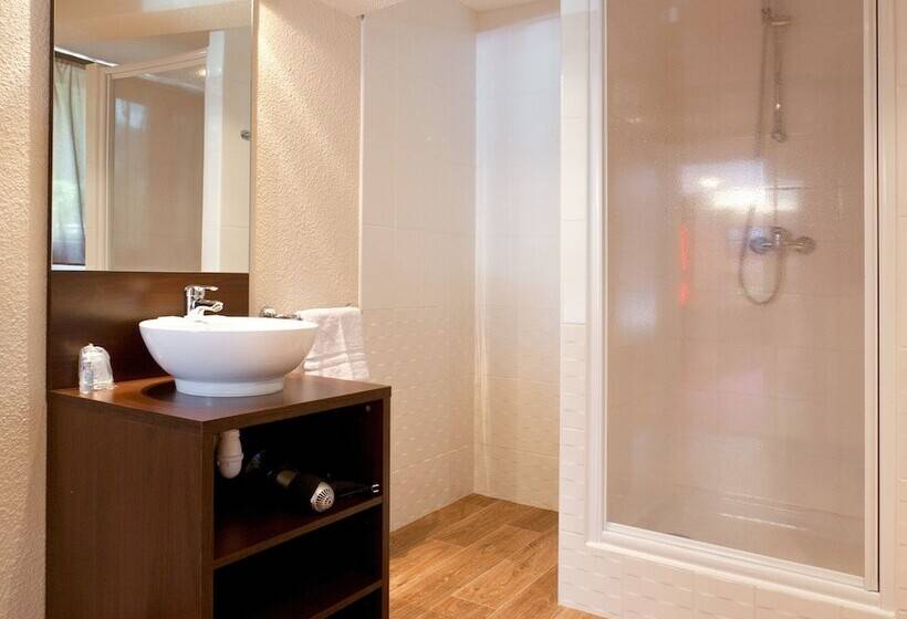 اتاق استاندارد چهار تخته, Sowell Hotels Mont Blanc Et Spa