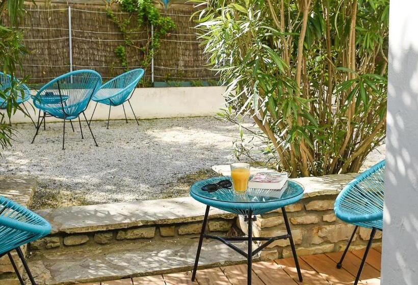 Номер Стандарт с Террасой, The Originals Boutique La Villa Ouest & Spa