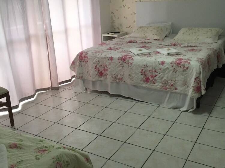 디럭스 트리플 룸, Vila Alaide Praia