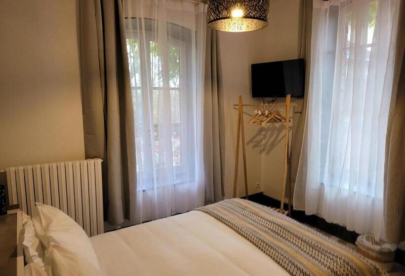 اتاق استاندارد, Le Chalet Montégut