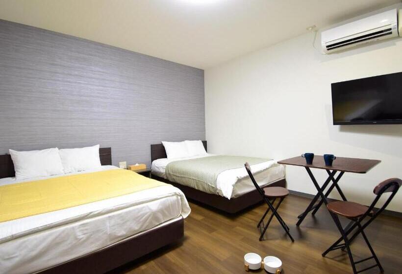 استودیوی استاندارد, Regariain   Vacation Stay 85009