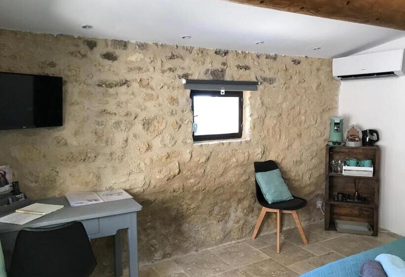 Номер Стандарт, Bastide Bellugue Maison D Hôtes Réseau Bienvenue à La Ferme à 3 Minutes De Lourmarin