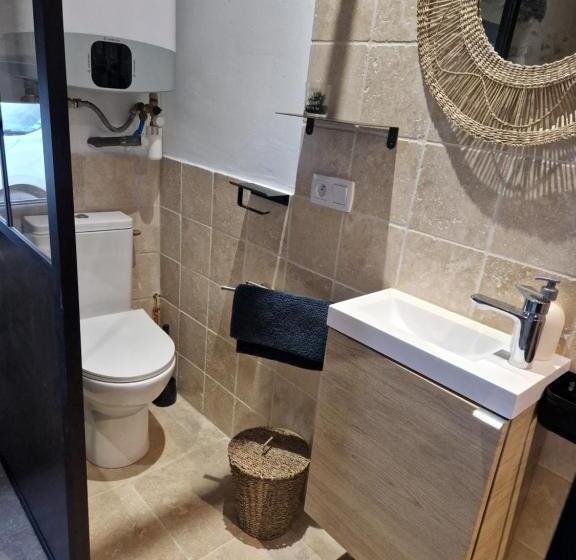 Номер Basic, Bastide Bellugue Maison D Hôtes Réseau Bienvenue à La Ferme à 3 Minutes De Lourmarin
