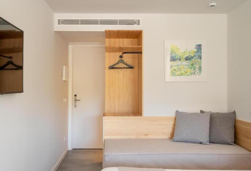 اتاق سوپریور با چشم‌انداز شهر, Cristina Enea Rooms