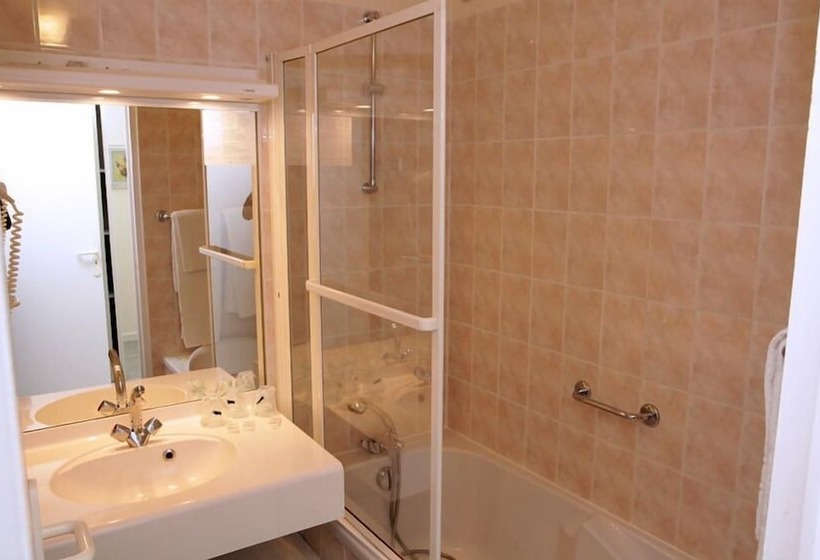 标准三人间, Logis Hôtel Les Nymphéas