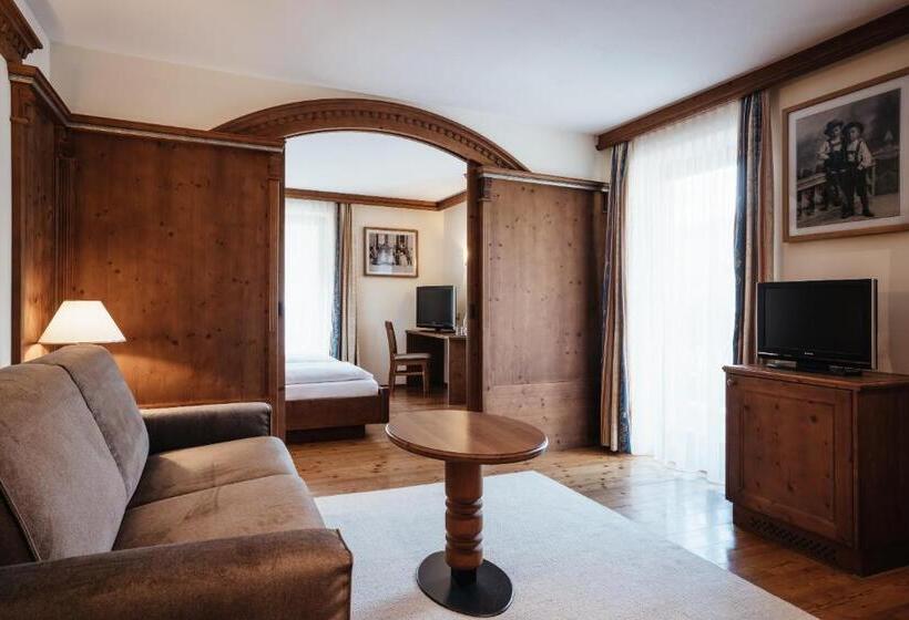 سوییت, Kristallhotel Corona Krone