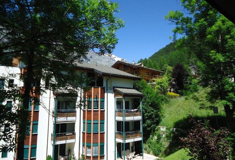 اتاق خانوادگی, Quellenhof Leukerbad