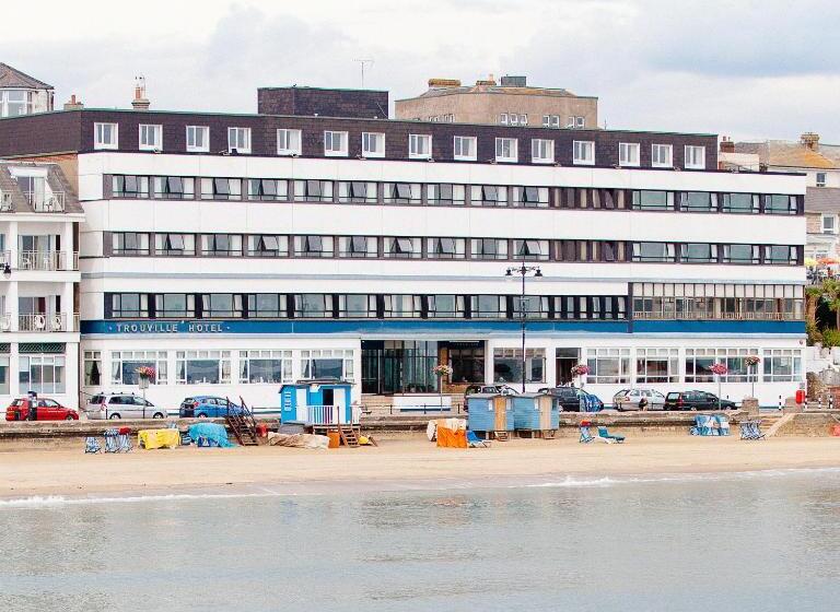 Triple Room Sea View, Trouville Hotel By Compass Hospitality