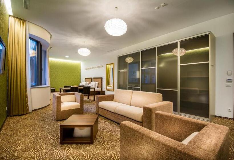 سوییت, Rimske Terme Resort Hotel Rimski Dvor