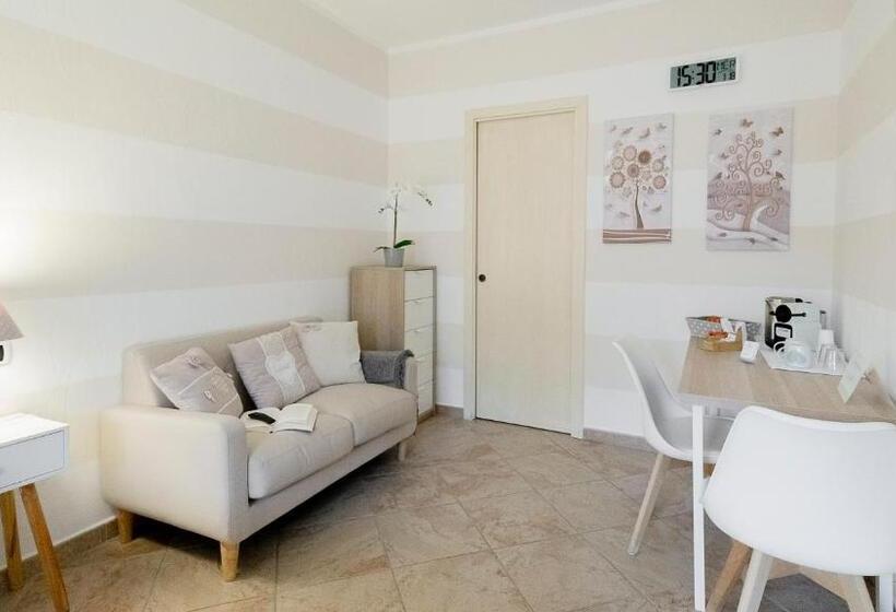 اتاق لوکس, Vento Mare Apartments