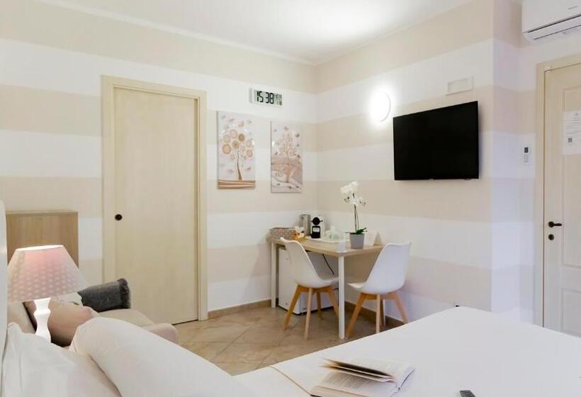 اتاق لوکس, Vento Mare Apartments