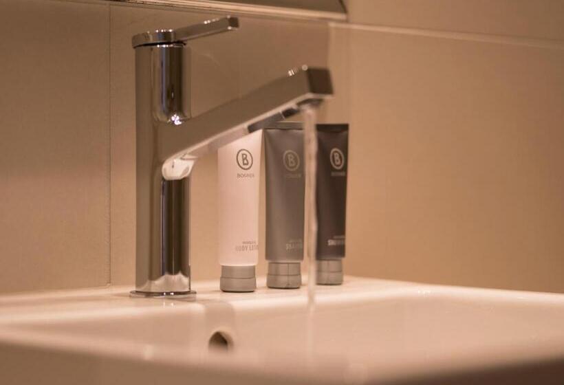 اتاق استاندارد چهار تخته, Edelweiss