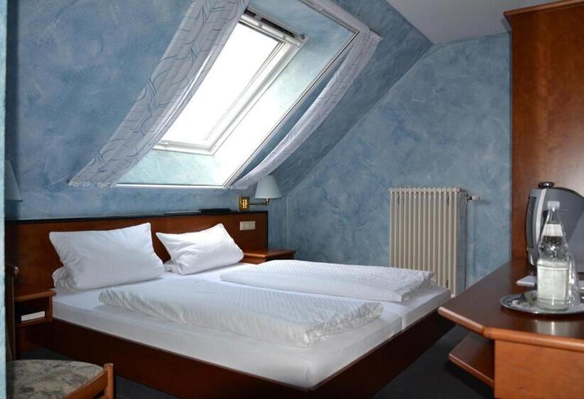 Четырехместный Номер Стандарт, Gasthof Altes Rathaus Garni