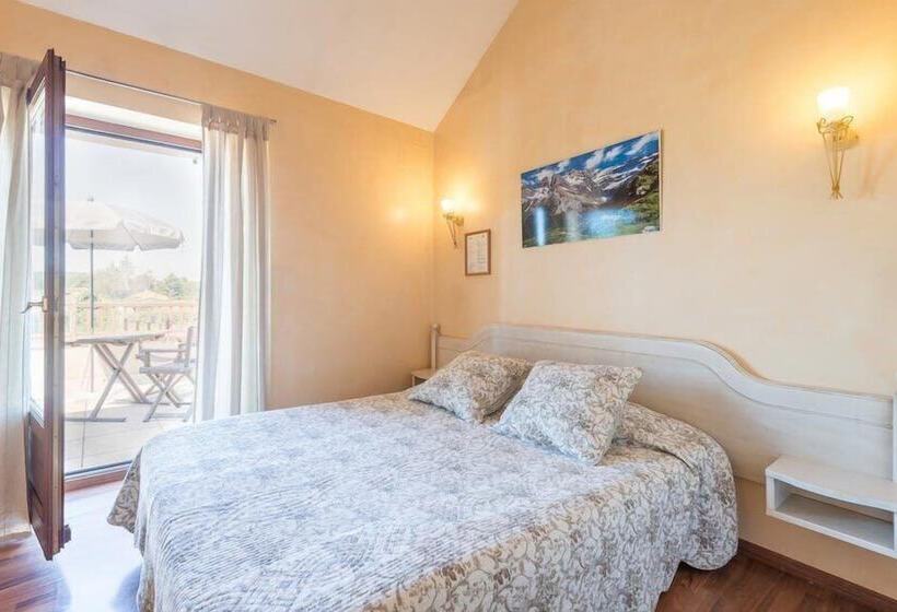 Номер Стандарт, Logis Hôtel Les 3b