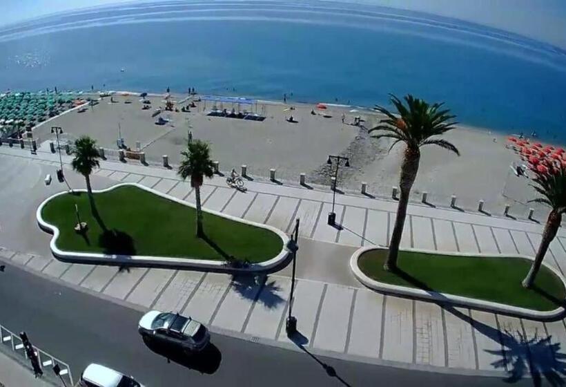 발코니가 있는 바다 전망 수피리어 룸, Mediterraneo