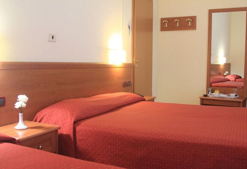 Quarto Triplo Estandar, Miramare