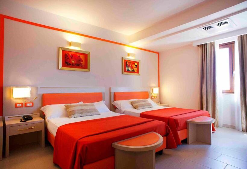 سوییت جونیور, Kora Park Resort