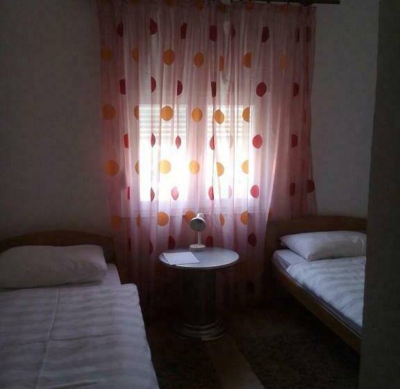 اتاق استاندارد, Guest House Star