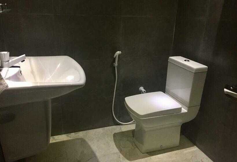 Üç Kişilik Standart Oda, Thisara Guest House