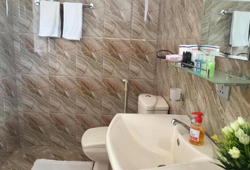 Номер Deluxe с Балконом, Thisara Guest House