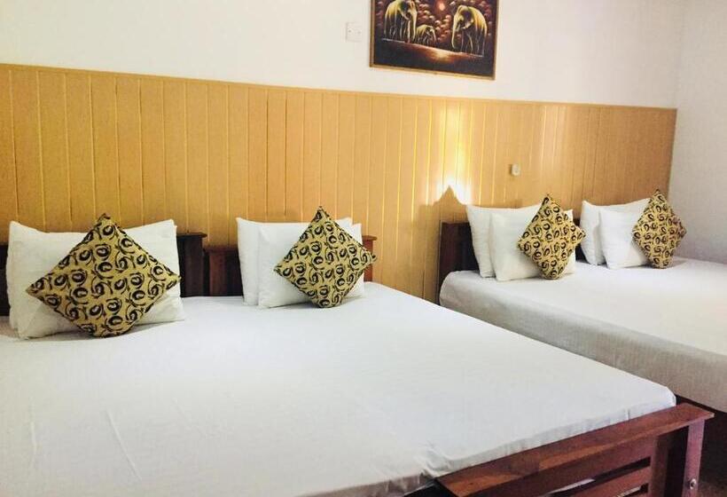 Семейный Номер, Thisara Guest House