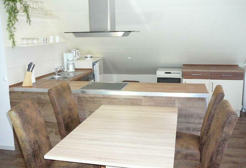 Апартаменты 2 Спальни с Балконом, Haus Drei Tannen