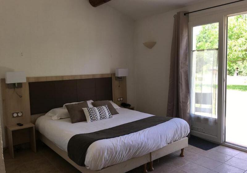 Номер Стандарт, Logis Hôtel & Spa Déjeunez Sous L Arbre