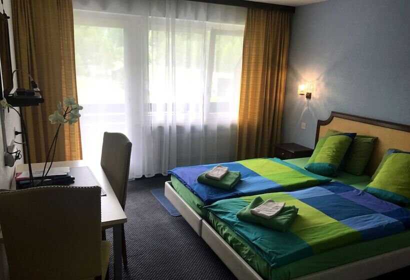 اتاق استاندارد با چشم‌انداز کوهستان, B&b Matterhorn Golf