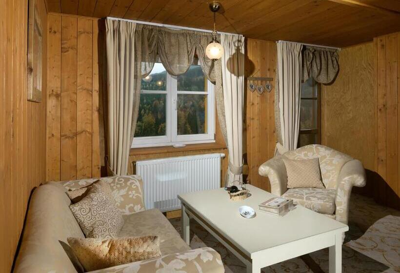 اتاق لوکس, Pod Jasany
